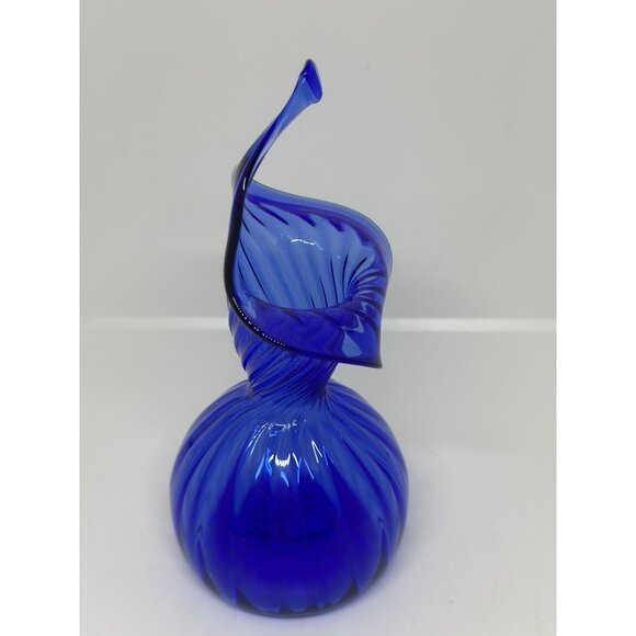 VTG MCM Sapphire Jack-in-the-Pulpit Vase Hand Blown Ribbed Glass Decor – 7"x3.5" - Picture 2 of 7